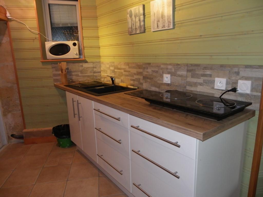 Gite Cosy, Sur Jardin, Terrasse Privee, Parking Au Calme En Rdc Gémozac Eksteriør bilde